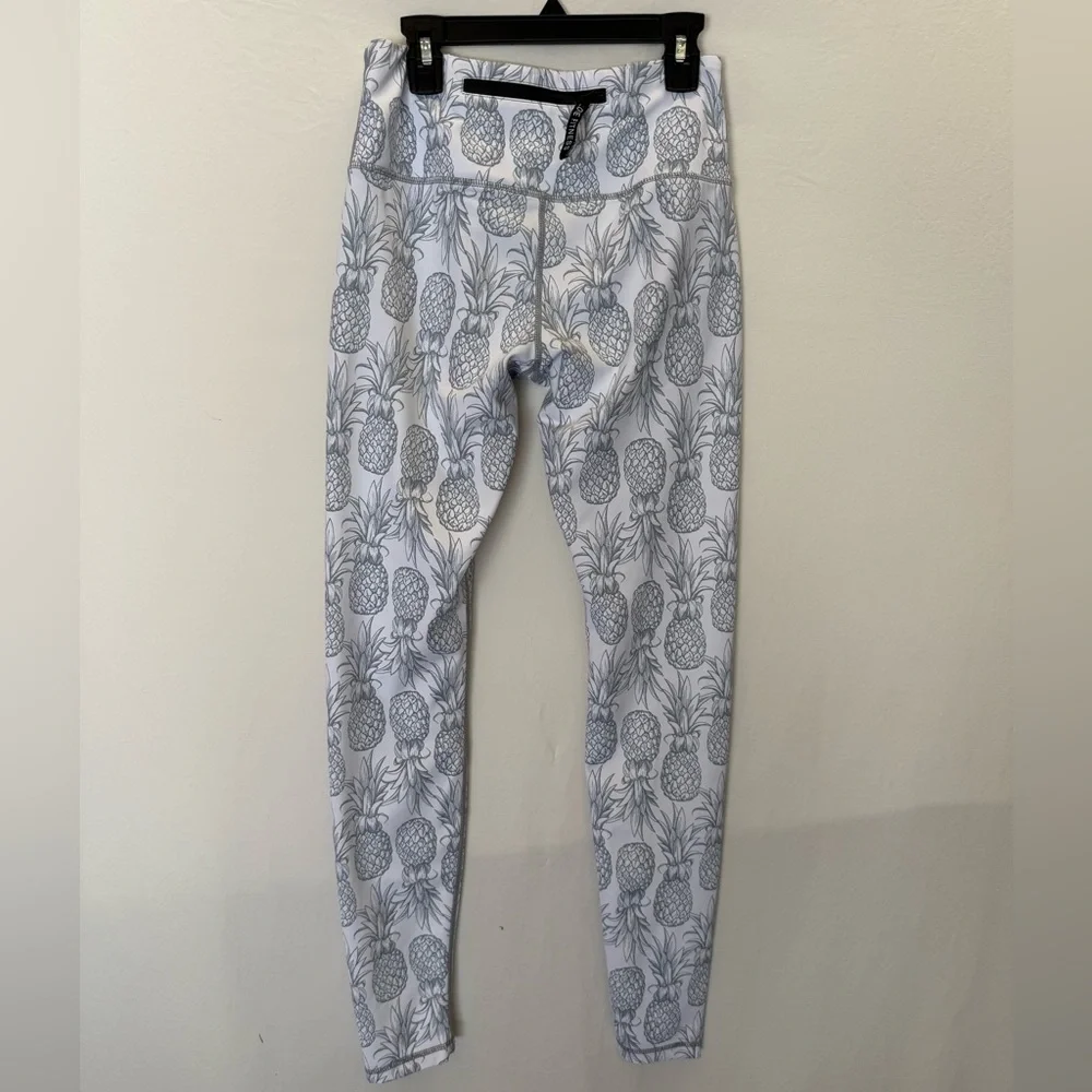 Pineapple Pattern Leggings Women’s Size Medium - Picture 2 of 6